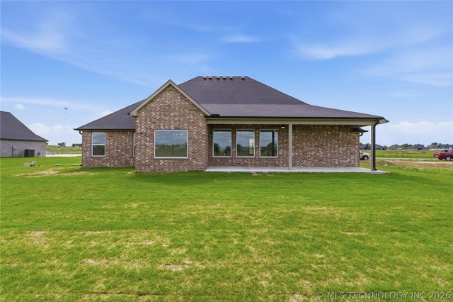5678 E 136th Place North, Collinsville, OK 74021