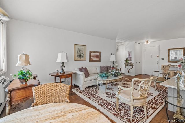 100 E Hartsdale Avenue 6BE, Hartsdale, NY 10530