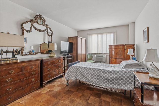 100 E Hartsdale Avenue 6BE, Hartsdale, NY 10530