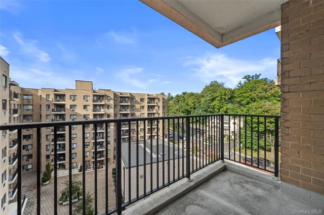 100 E Hartsdale Avenue 6BE, Hartsdale, NY 10530