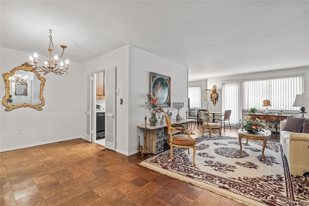 100 E Hartsdale Avenue 6BE, Hartsdale, NY 10530 — photo 4