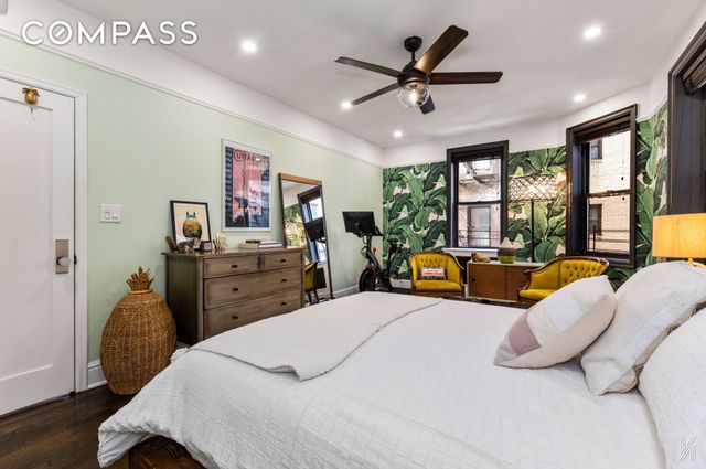 3506 88th St Apt 3G, New York City, NY 11372