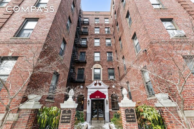 3506 88th St Apt 3G, New York City, NY 11372