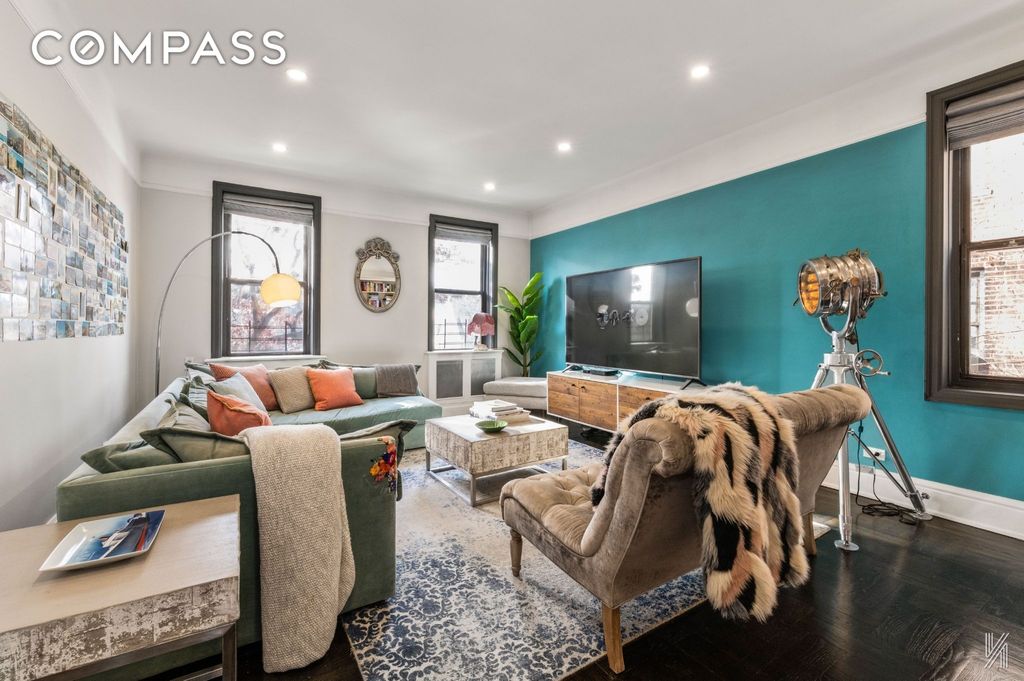 3506 88th St Apt 3G, New York City, NY 11372