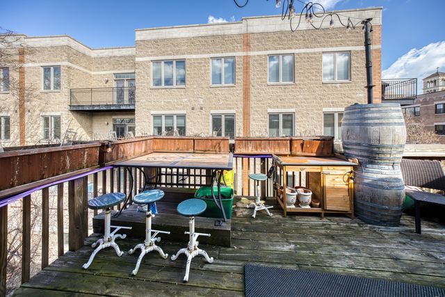 4140 N Kenmore Avenue 3, Chicago, IL 60613