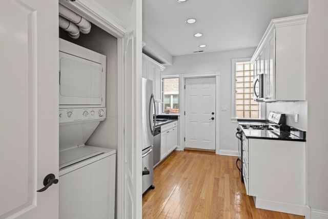 4140 N Kenmore Avenue 3, Chicago, IL 60613