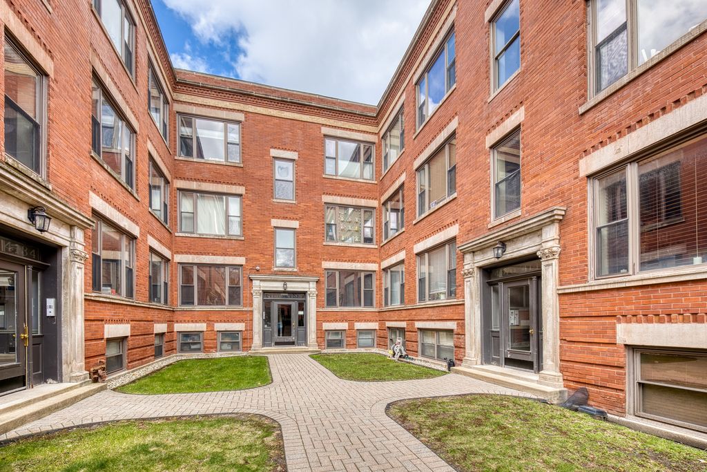 4140 N Kenmore Avenue 3, Chicago, IL 60613