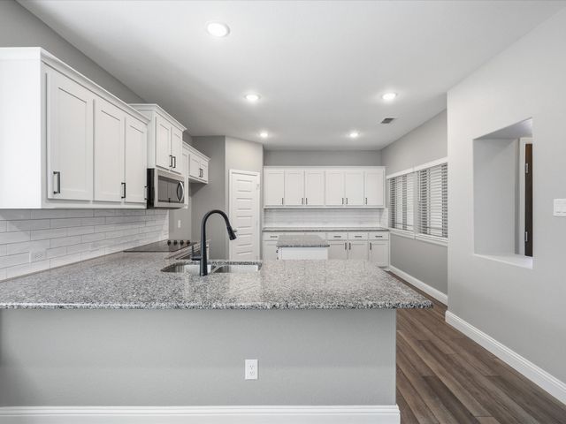 701 Presidio Street, Aubrey, TX 76227