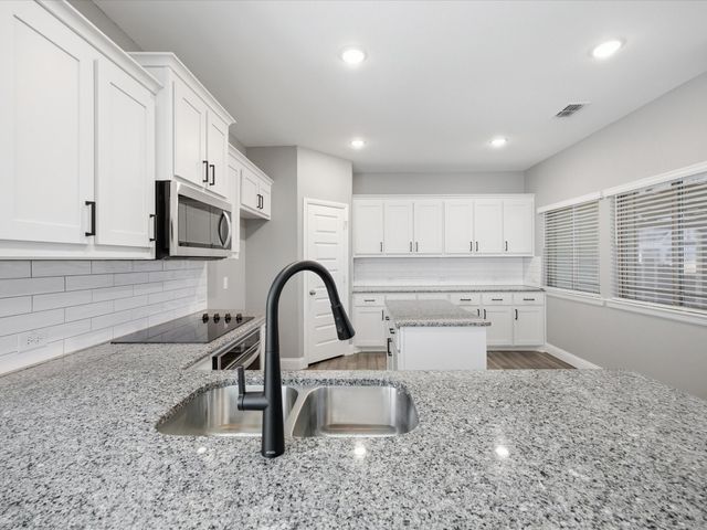 701 Presidio Street, Aubrey, TX 76227