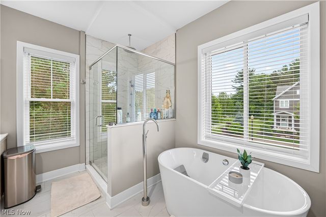 7598 Woodland Avenue, Hudson, OH 44236