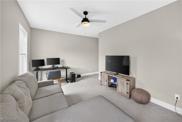 7598 Woodland Avenue, Hudson, OH 44236