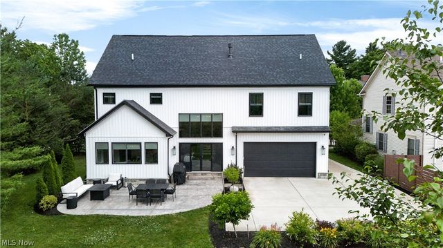 7598 Woodland Avenue, Hudson, OH 44236