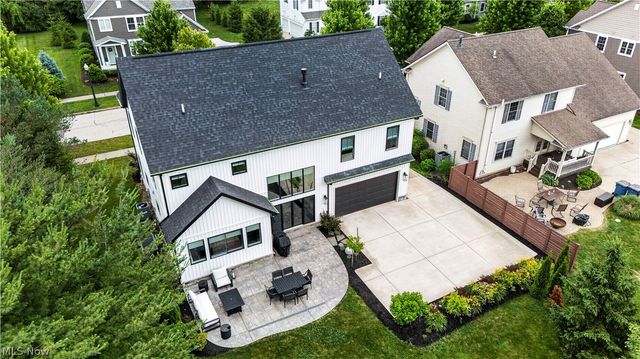 7598 Woodland Avenue, Hudson, OH 44236