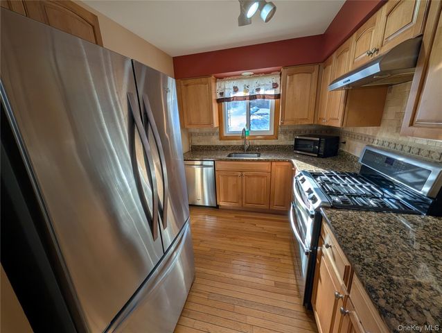 45 Hilltop Circle, Fishkill, NY 12524