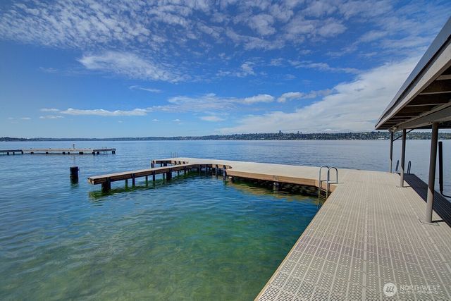 1605 73rd Avenue NE, Medina, WA 98039