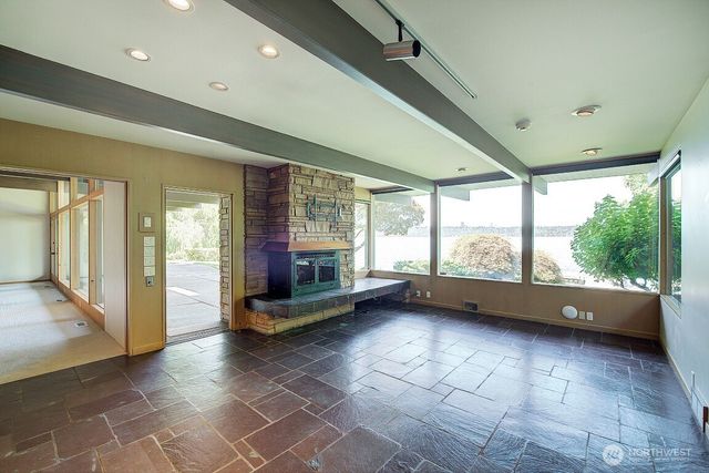 1605 73rd Avenue NE, Medina, WA 98039