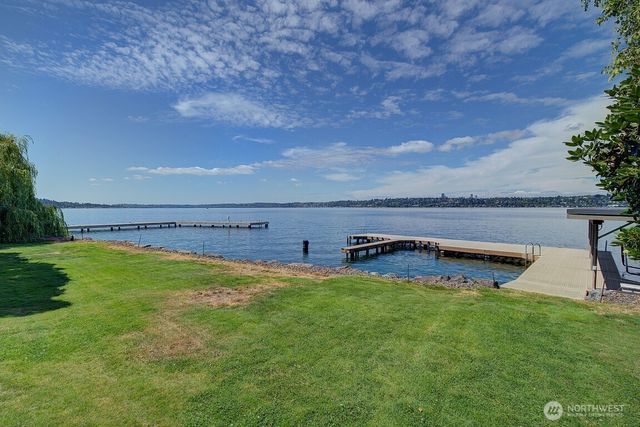 1605 73rd Avenue NE, Medina, WA 98039