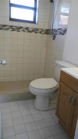 2765 W 62nd Pl 203, Hialeah, FL 33016