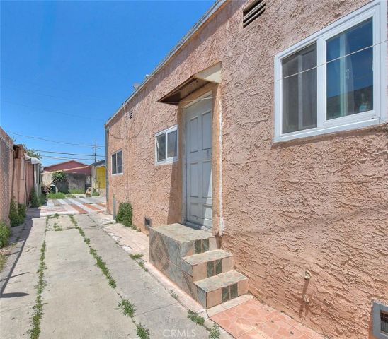 1159 E 74th Street, Los Angeles, CA 90001