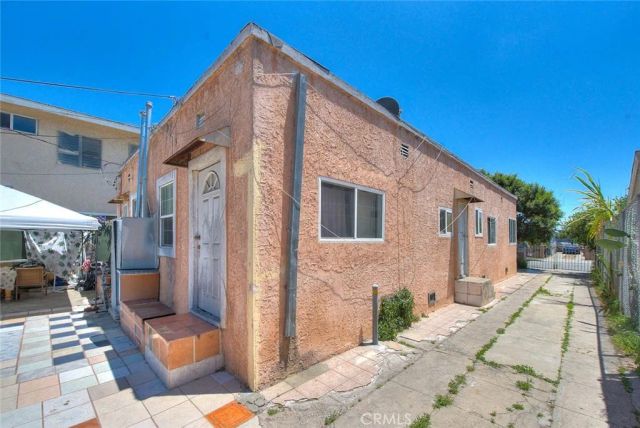 1159 E 74th Street, Los Angeles, CA 90001