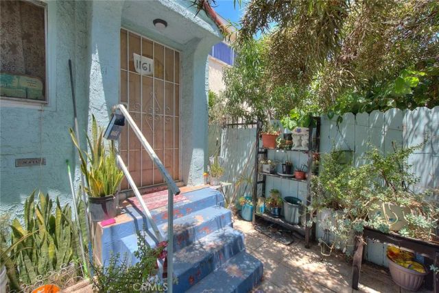 1159 E 74th Street, Los Angeles, CA 90001