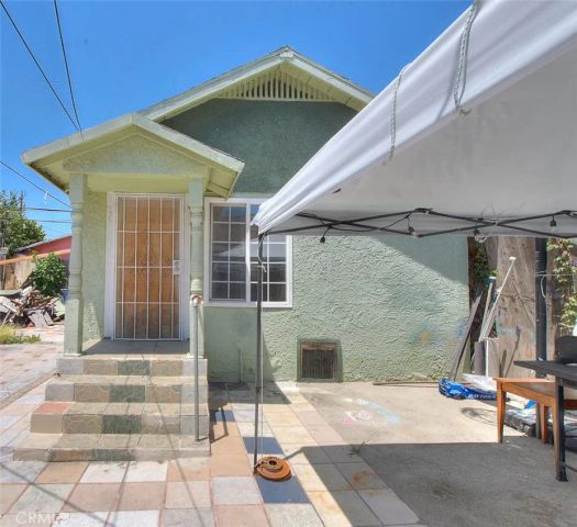 1159 E 74th Street, Los Angeles, CA 90001