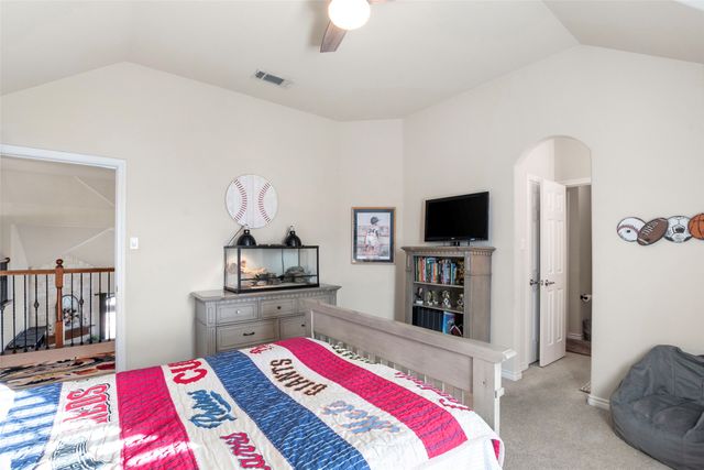 609 Sunrise Drive, Kennedale, TX 76060