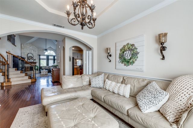 609 Sunrise Drive, Kennedale, TX 76060