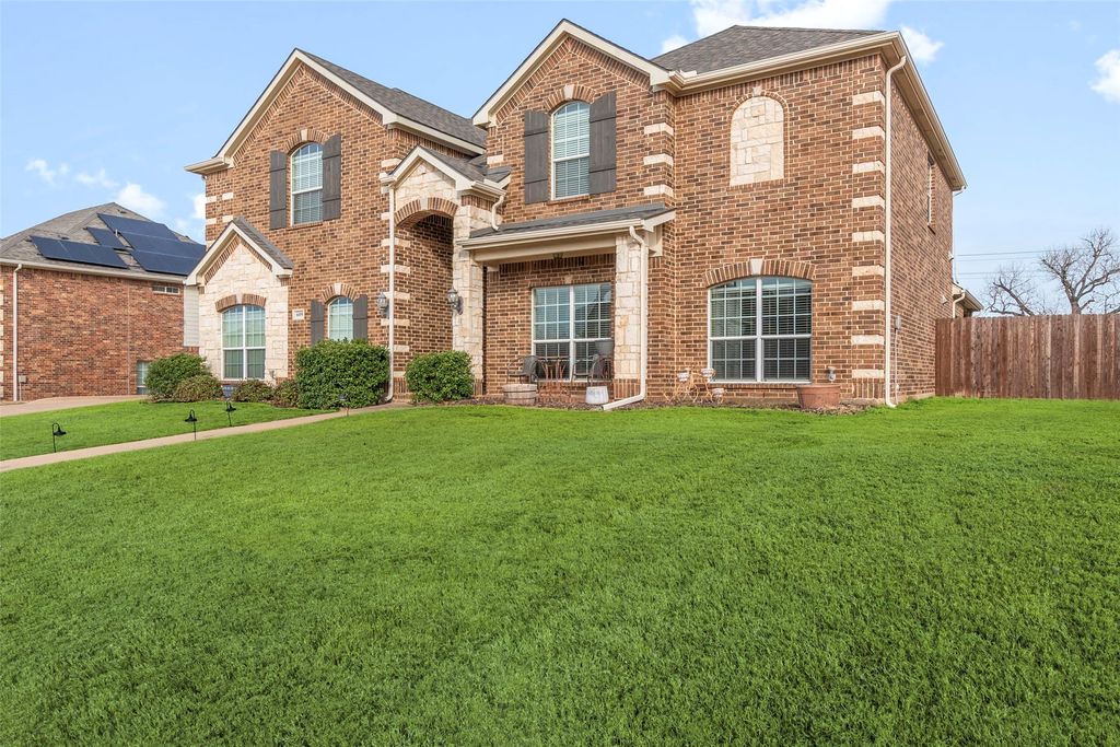 609 Sunrise Drive, Kennedale, TX 76060