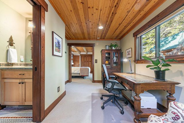 11443 Sitzmark Way, Truckee, CA 96161