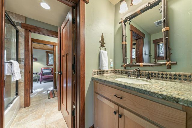 11443 Sitzmark Way, Truckee, CA 96161