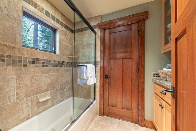 11443 Sitzmark Way, Truckee, CA 96161