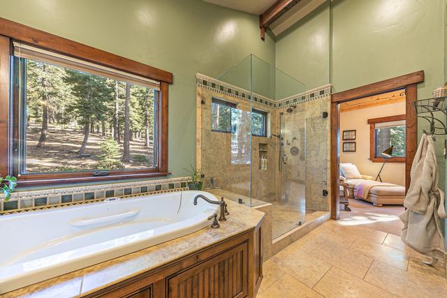 11443 Sitzmark Way, Truckee, CA 96161