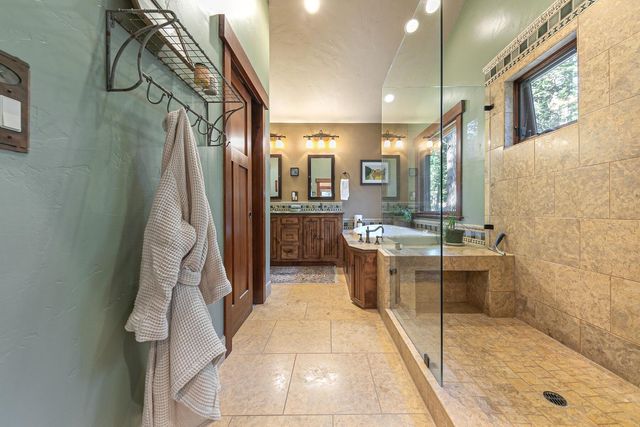 11443 Sitzmark Way, Truckee, CA 96161