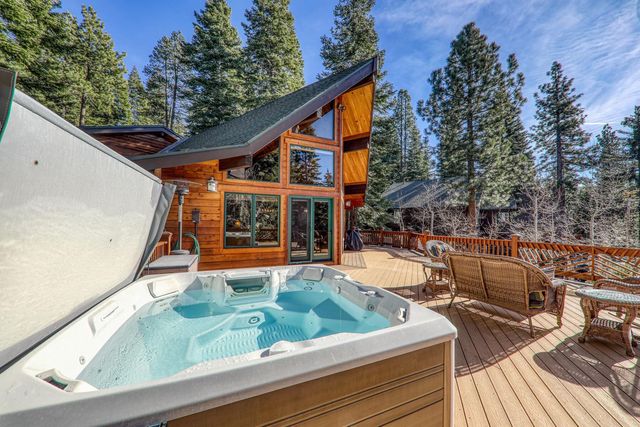 11443 Sitzmark Way, Truckee, CA 96161