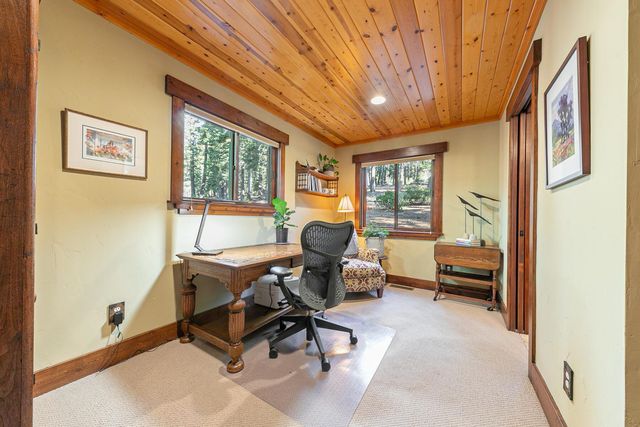 11443 Sitzmark Way, Truckee, CA 96161