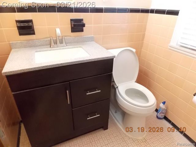 1581 Emmons Boulevard, Lincoln Park, MI 48146