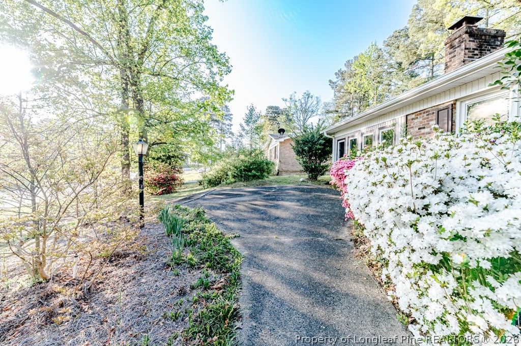 820 Primrose Lane, Sanford, NC 27330 — photo 2
