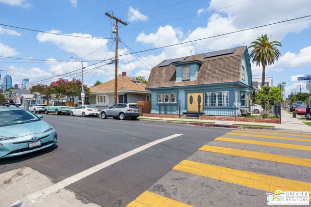 1986 Norwood Street, Los Angeles, CA 90007