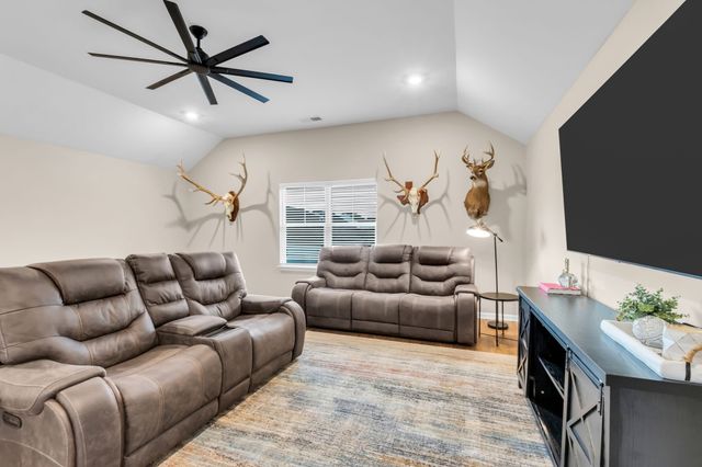 3104 Chatfield Dr, Murfreesboro, TN 37129