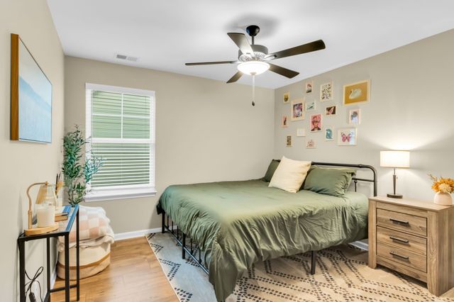 3104 Chatfield Dr, Murfreesboro, TN 37129