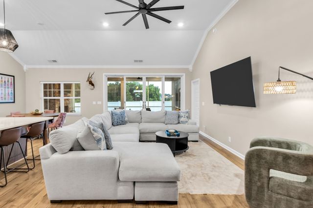 3104 Chatfield Dr, Murfreesboro, TN 37129