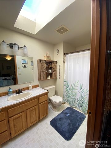 963 Hassalo Avenue SE, Ocean Shores, WA 98569