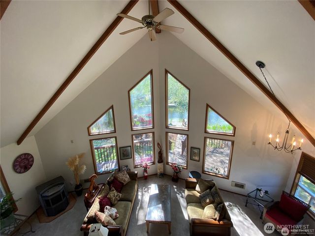 963 Hassalo Avenue SE, Ocean Shores, WA 98569