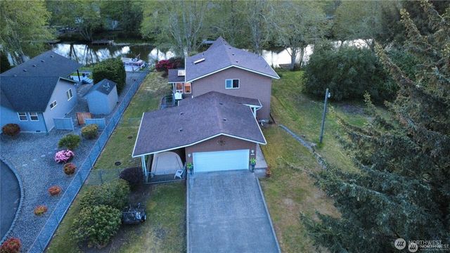 963 Hassalo Avenue SE, Ocean Shores, WA 98569