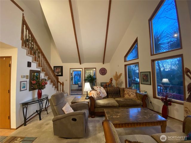 963 Hassalo Avenue SE, Ocean Shores, WA 98569