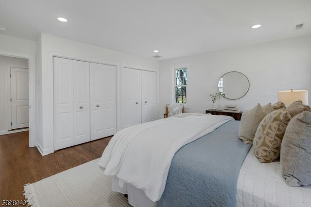 200 Mountainside Rd, Mendham Boro, NJ 07945