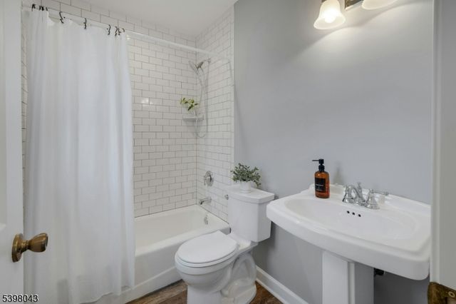 200 Mountainside Rd, Mendham Boro, NJ 07945