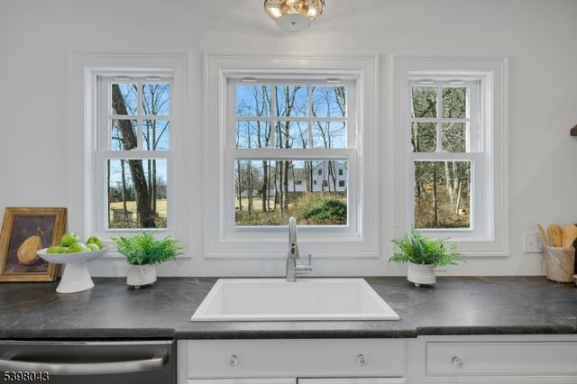 200 Mountainside Rd, Mendham Boro, NJ 07945