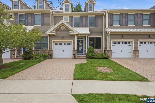 1005 Whitney Lane, Allendale, NJ 07401